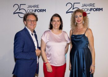 Happy Birthday Conform Badmöbel