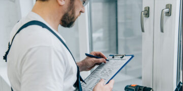 AK vergleicht Stundensätze von Installateuren